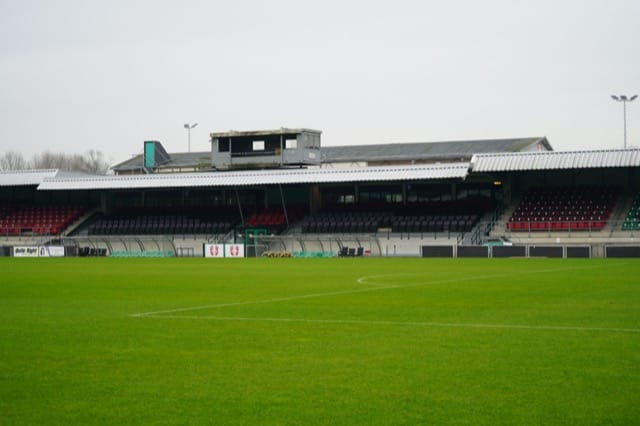 Goal-explosie in Leeuwarden levert Dordrecht punt op tegen Cambuur