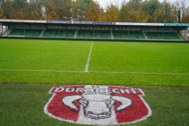 Feest voor FC Dordrecht met overwinning op NAC Breda, kwalificatie voor de play-offs bezegeld